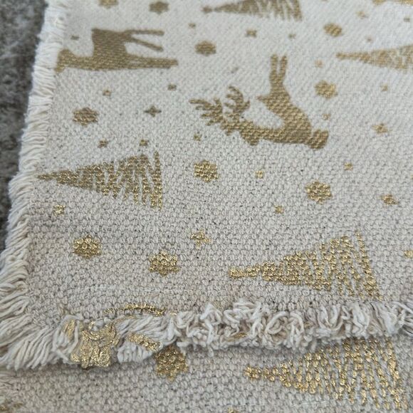 4 Nicole Miller Home Christmas Reindeer Placemats Beige Gold (4) - Picture 2 of 5